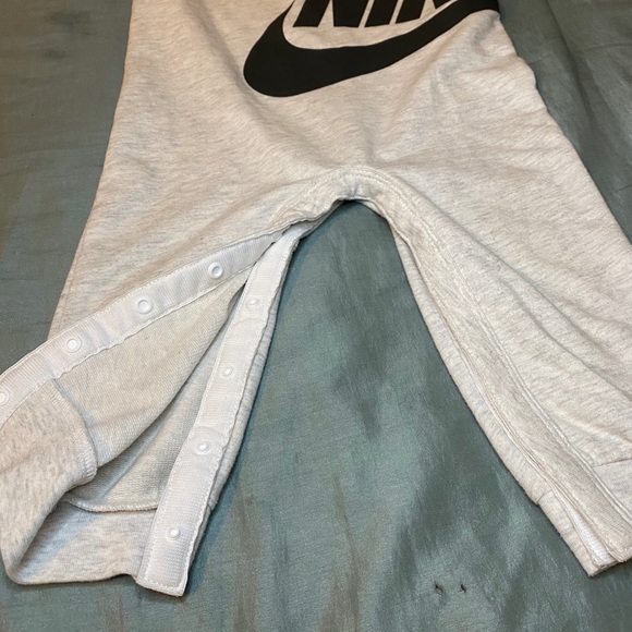 Nike footless jumper - Picture 2 of 3